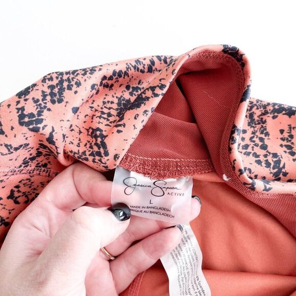 Jessica Simpson Snakeskin Print High-Rise Bicycle Shorts // Size Large // NWOT - Picture 7 of 11